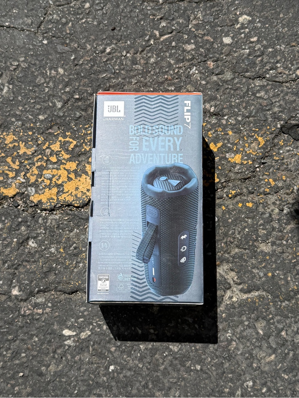 JBL Flip 7 Portable Bluetooth Speaker - Blue - Picture 3 of 3